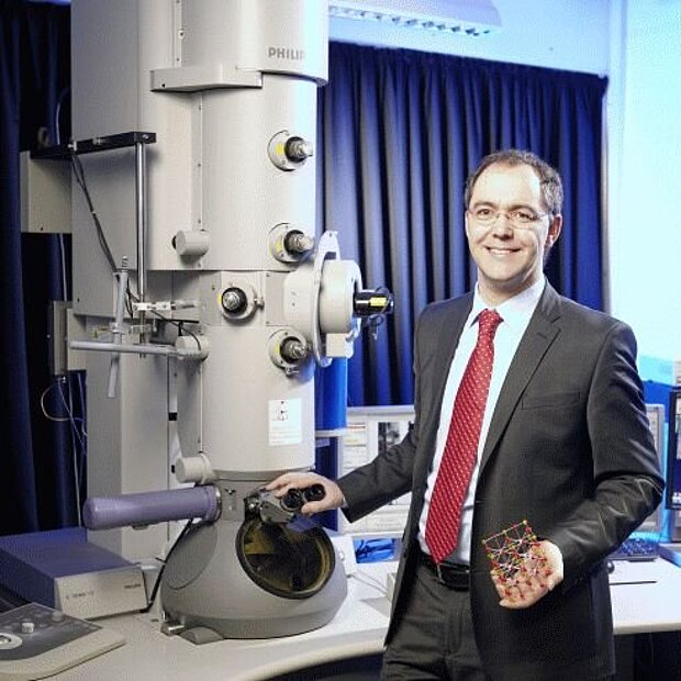 Great photo showing Dr. Gemming at TEM