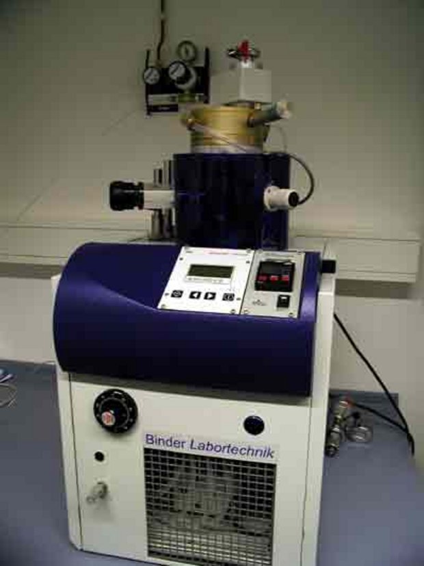 plasma cleaning device in our lab