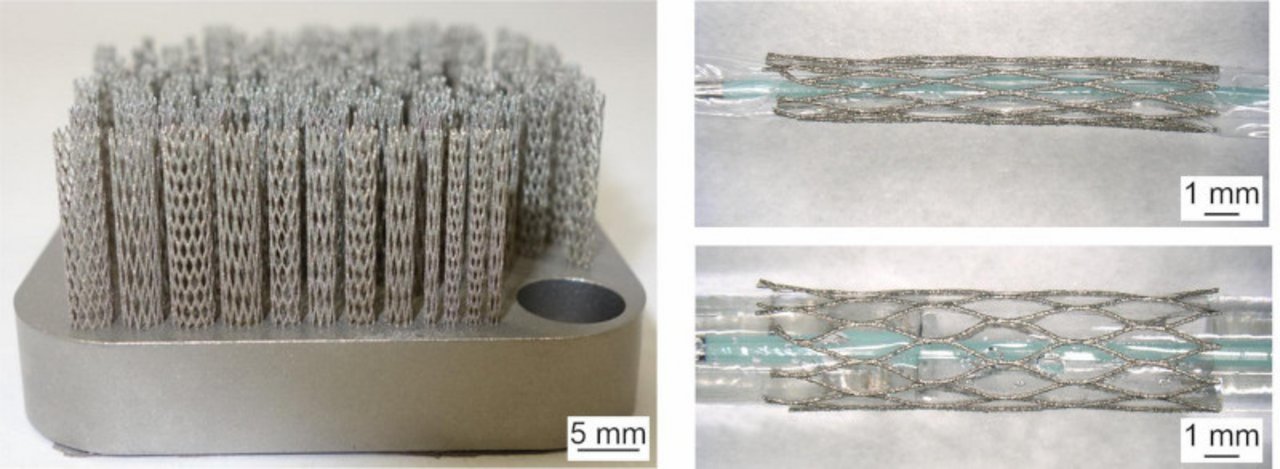 Several biodegradable generic stent structures with different diameters and lattices on a rectangular building plate; upper right FeMnCS-Stent placed on a ballon catheter before ballon expansion and lower right FeMnCS-Stent placed on a ballon catheter after ballon expansion, each with 1 mm scale.