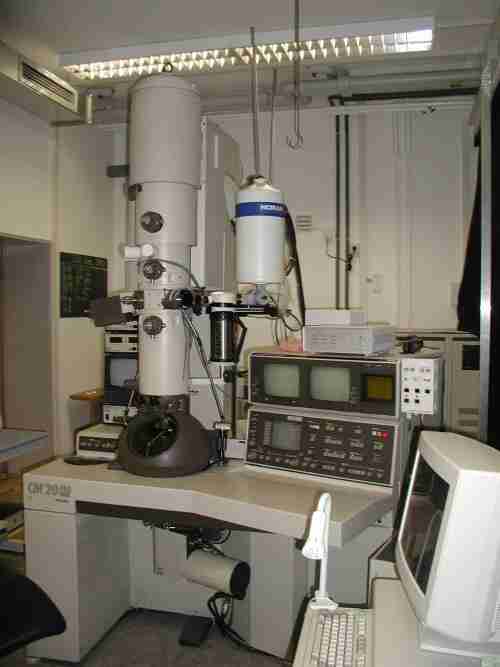 TEM CM20 FEG in our lab.
