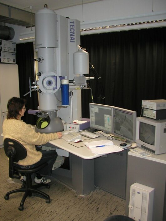 TEM Tecnai F30 in our lab.